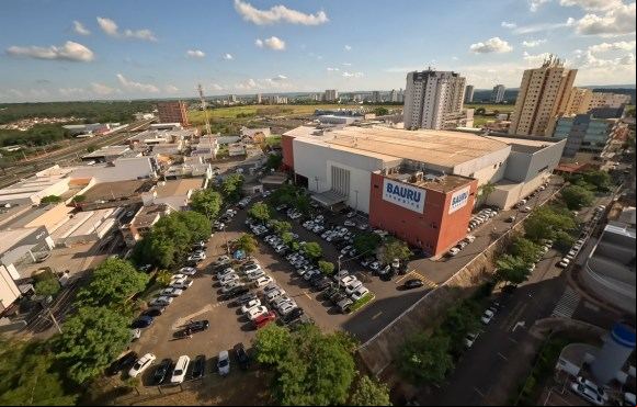 Bauru Shopping prepara noite romântica com flores, música e surpresas no Dia dos Namorados